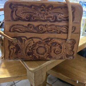 Hand Tooled Mexican Brown Leather 1960s Or 1970s Vintage Handbag Purse